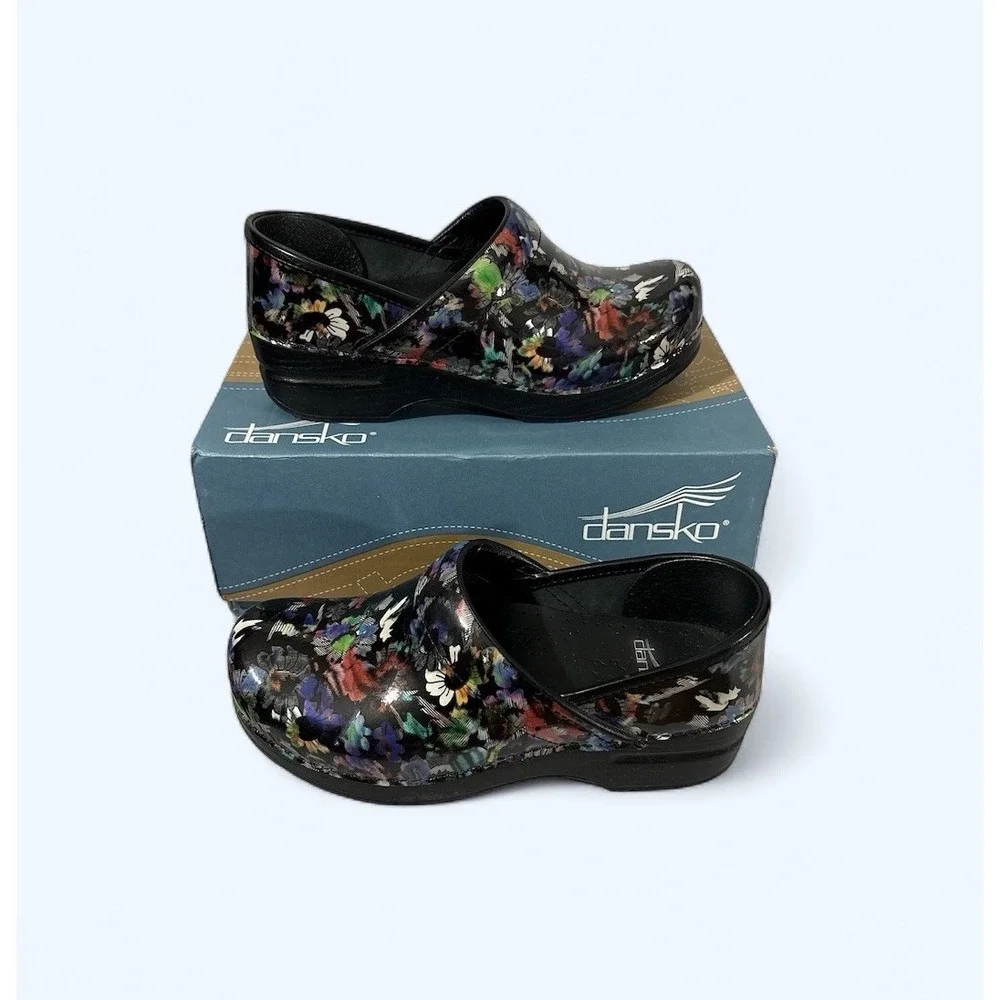 Dansko Clogs | Professional Daisy Patent Clogs 406-560202 Womens 37